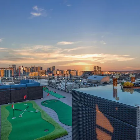 Holiday home The Skyline Social - Retreat & Private Rooftop *