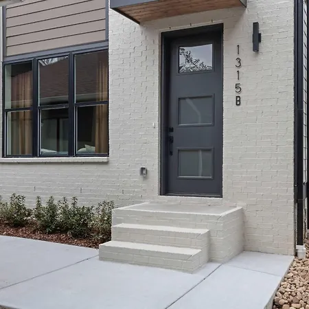 The Musgraves - Modern Music Row With Rooftop