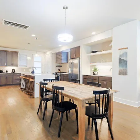 New Hidden Gem, Luxury Kitchen, 5 Min To Broadway Apartment Nashville