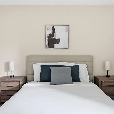 Apartment Comfortable Retreat With In-unit Washerdryer Nashville