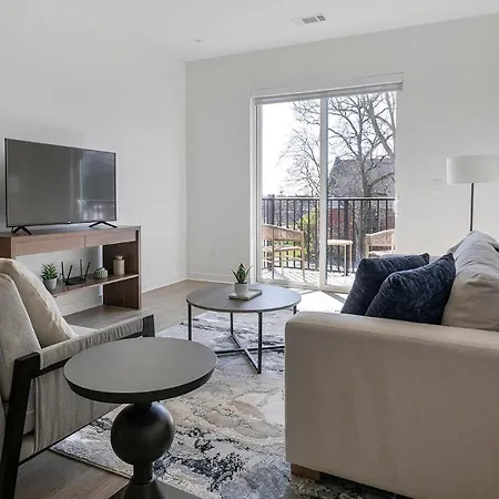 Landing Stunning 1bd Game Gym *