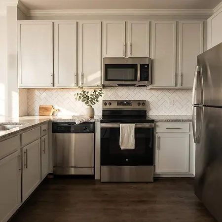 Boulevard Midtown 1br Pool Gym Parking 07 * Nashville