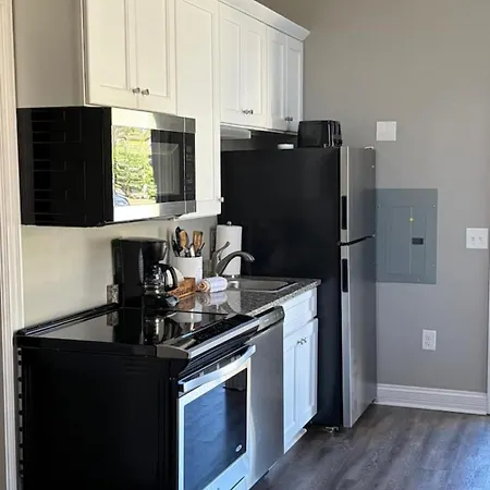 Apartment Updated 1br In East Nash-historic Church Building Nashville