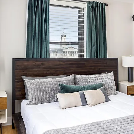Music Views Downtown - Parking Included *