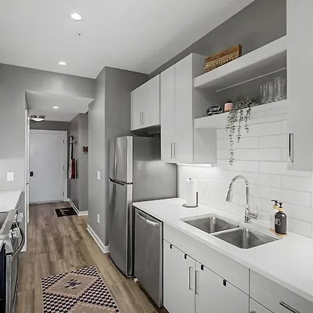 Apartment 2br In Walkable Area & 5 Mins To Broadway Nashville