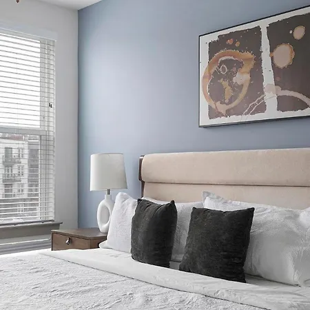 Landing Stylish 1Bd Pool Gym Apartment
