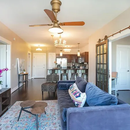 Beautiful In The Heart Of Downtown Walk To Broadway Apartment Nashville