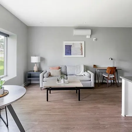 Apartment Landing Incredible Studio Gym Pool *