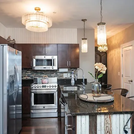 Apartment Beautiful In The Heart Of Downtown Walk To Broadway