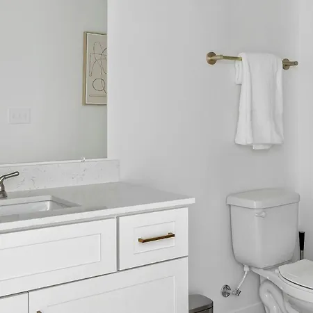 Apartment Landing Stunning 1bd Game Gym Nashville