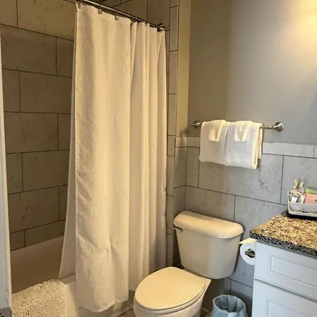 Historic Church Loft East Nash Free Parking *