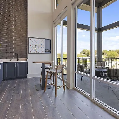 Landing Stylish 1Bd Pool Gym * Nashville