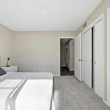 Comfortable Retreat With In-unit Washerdryer Apartment Nashville
