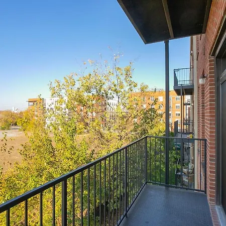 Beautiful In The Heart Of Downtown Walk To Broadway * Nashville