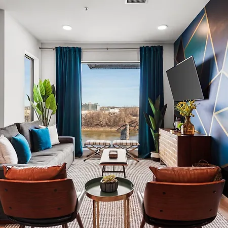 Upscale Riverview With Garage Walk To Downtown Apartment Nashville