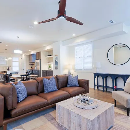 New Hidden Gem, Luxury Kitchen, 5 Min To Broadway Apartment *