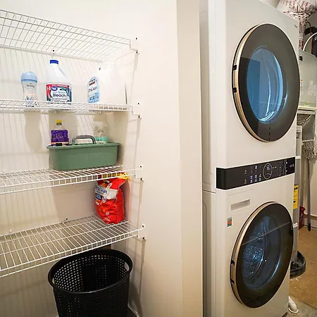 Apartment Modern 1br Just Minutes To Downtown *