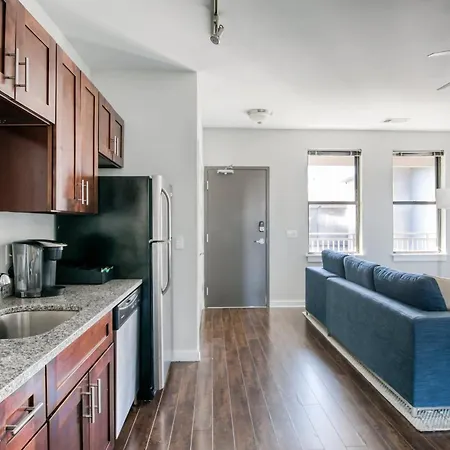 Apartment Two Cozysuites Music Row Lovely In