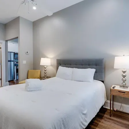 Bright And Cozy Church Conversion1br Nashville