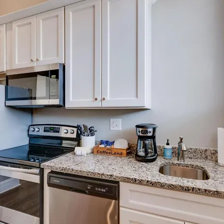 Historic Church Loft East Nash Free Parking Apartment