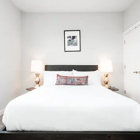 Apartment Two Cozysuites Music Row Chic In *