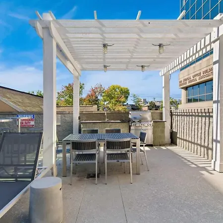Boulevard Midtown 30ft Ceilings 1br 01 *