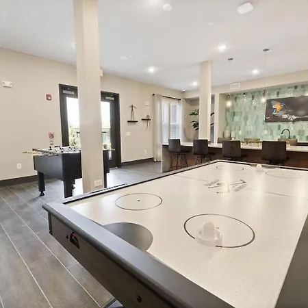 Landing Stylish 1Bd Pool Gym