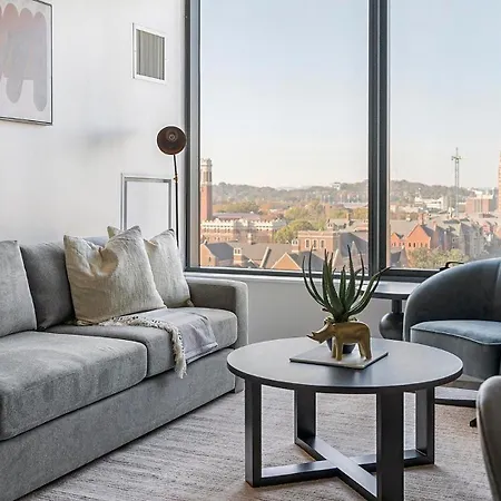 Landing Stunning 2Bd Rooftop Lounge Gym Nashville