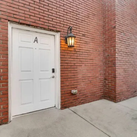 Apartment Updated 1br In East Nash-historic Church Building