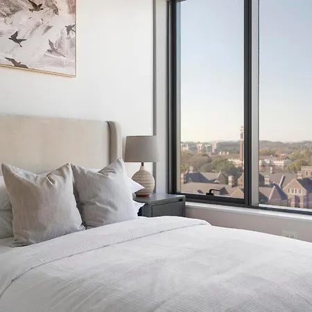 Landing Stunning 2Bd Rooftop Lounge Gym * Nashville