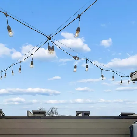 3br Townhome Rooftop Views Hot Tub & Fireplace