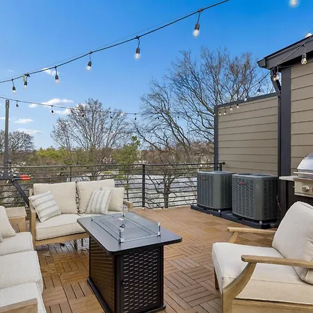 3br Townhome Rooftop Views Hot Tub & Fireplace