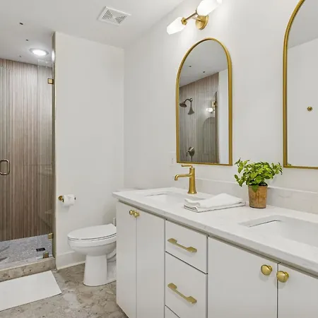 Apartment New Modern Escape With Rooftop Hot Tub Nashville