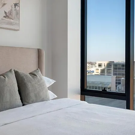 Apartment Landing Stunning 2Bd Rooftop Lounge Gym *