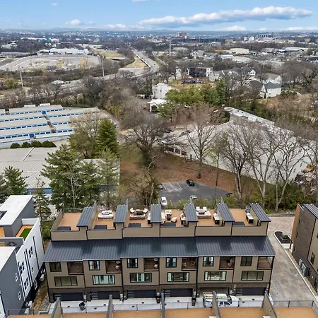 Apartment 3br Townhome Rooftop Views Hot Tub & Fireplace *