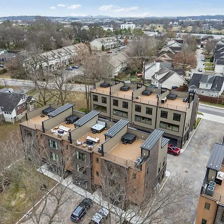 New Modern Escape With Rooftop Hot Tub Apartment Nashville