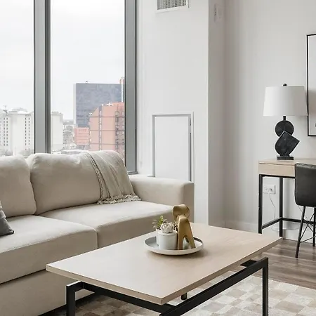 Landing Stunning 2Bd Rooftop Lounge Gym *