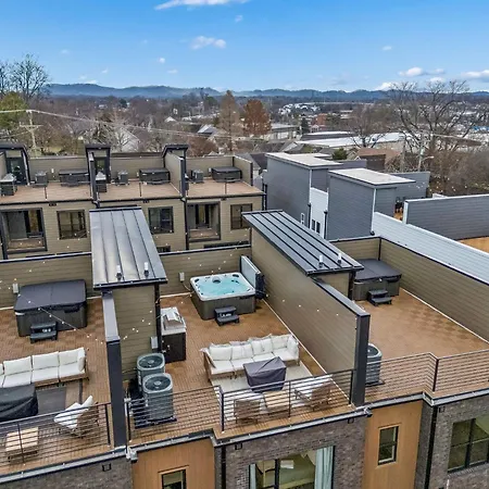 Apartment Modern Multi-level Retreat With Rooftop Hot Tub