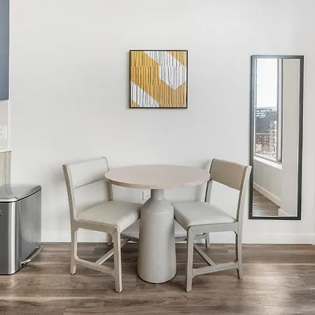 Landing Stunning 2Bd Rooftop Lounge Gym Nashville