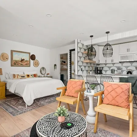 Apartment Cowboy Chic With Pool For Summer 25 Miles To Downtown