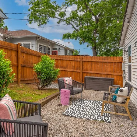 Holiday home Private With Fenced Yard In Walkable East Nashville