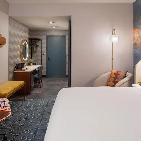 Hotel Tempo By Hilton Downtown 3*