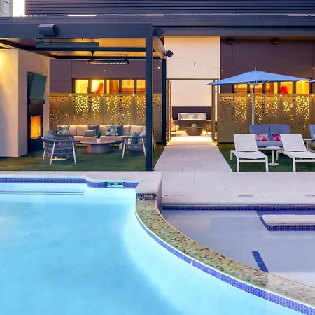 Tempo By Hilton Downtown 3* Nashville
