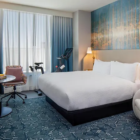 Hotel Tempo By Hilton Downtown