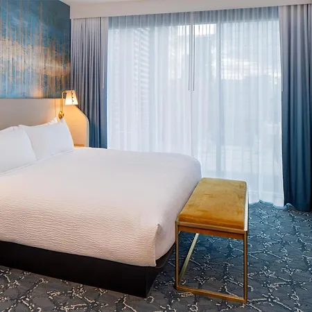 Tempo By Hilton Downtown Hotel