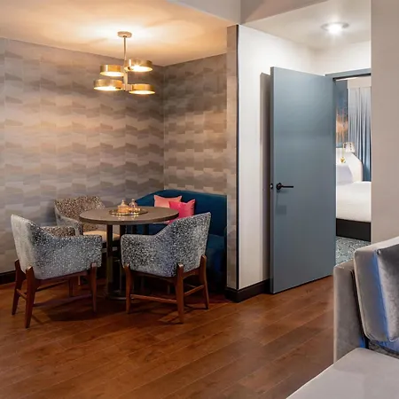 Tempo By Hilton Downtown Hotel Nashville