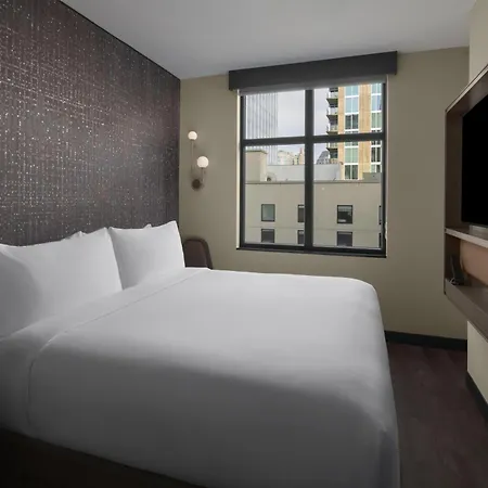 Motto By Hilton Downtown Hotel Nashville