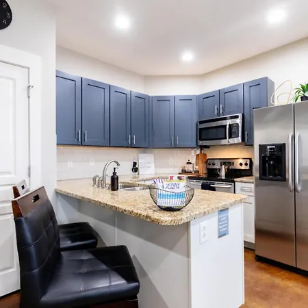 3203 Long Blvd Holiday home