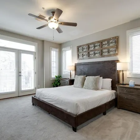 3203 Long Blvd Holiday home *
