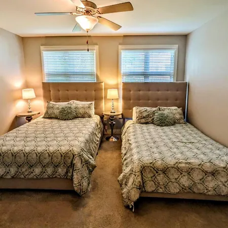 Holiday home 3203 Long Blvd